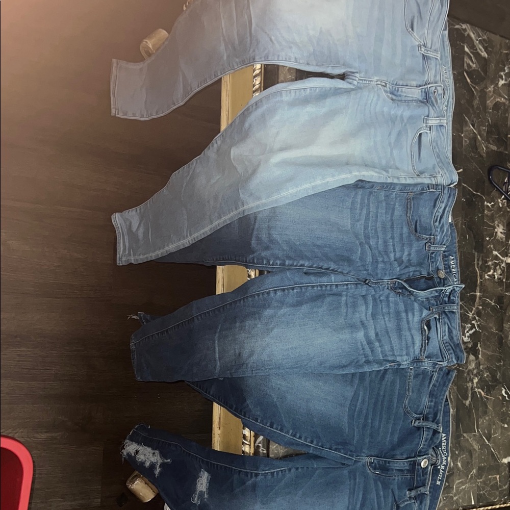 American Eagle Outfitters Women's Light to Dark Blue Skinny Jeans